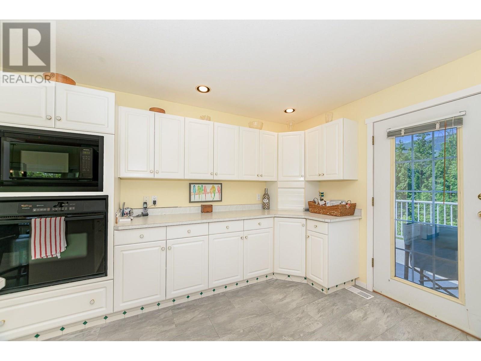 4340 Sederberg Road, Malakwa