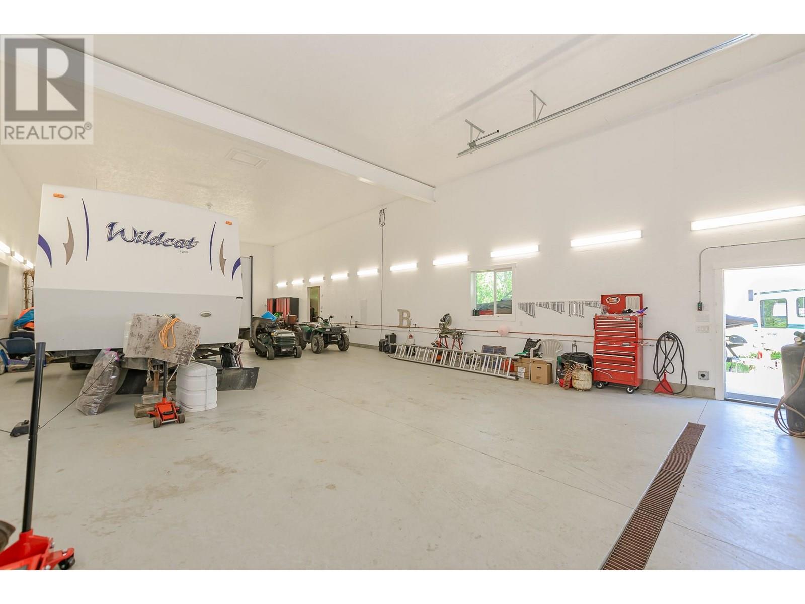 4340 Sederberg Road, Malakwa