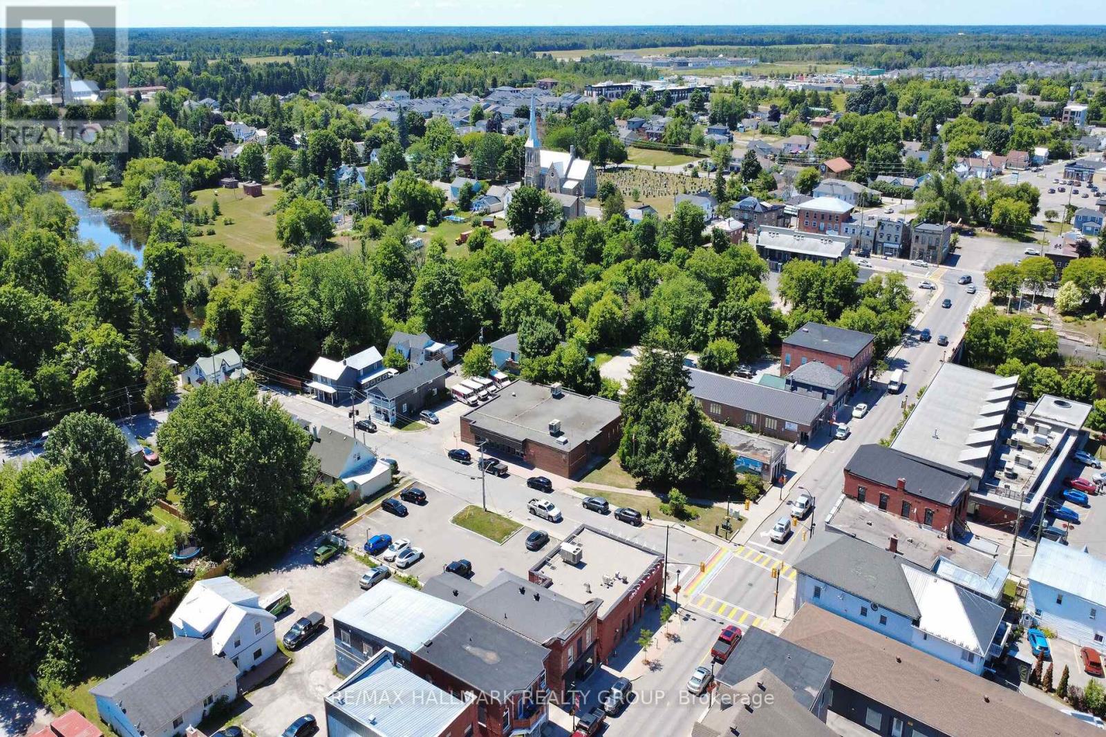 Photo 3 of 128 126 128 Prescott Street, North Grenville ON