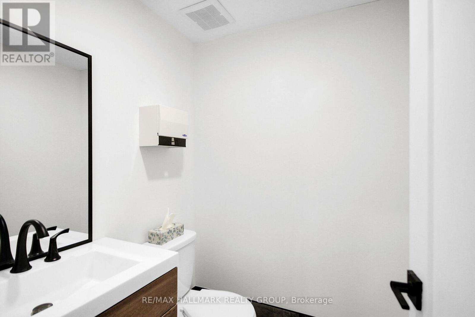 Photo 35 of 128 126 128 Prescott Street, North Grenville ON