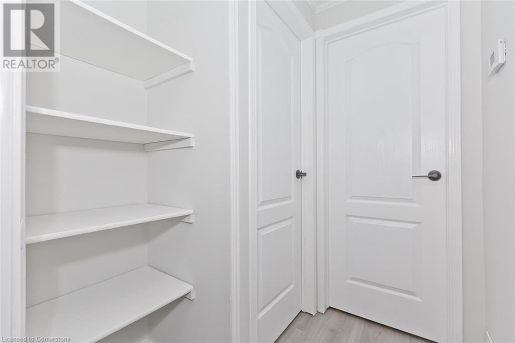 Photo 23 of 504 Pinetree Crescent, Cambridge ON