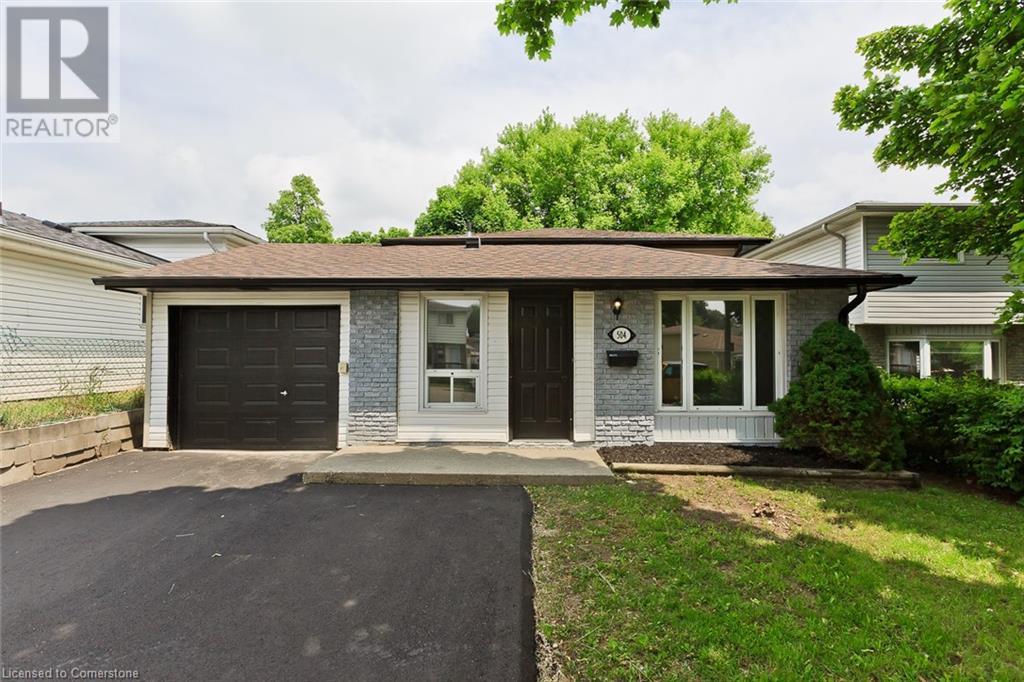 Photo 40 of 504 Pinetree Crescent, Cambridge ON
