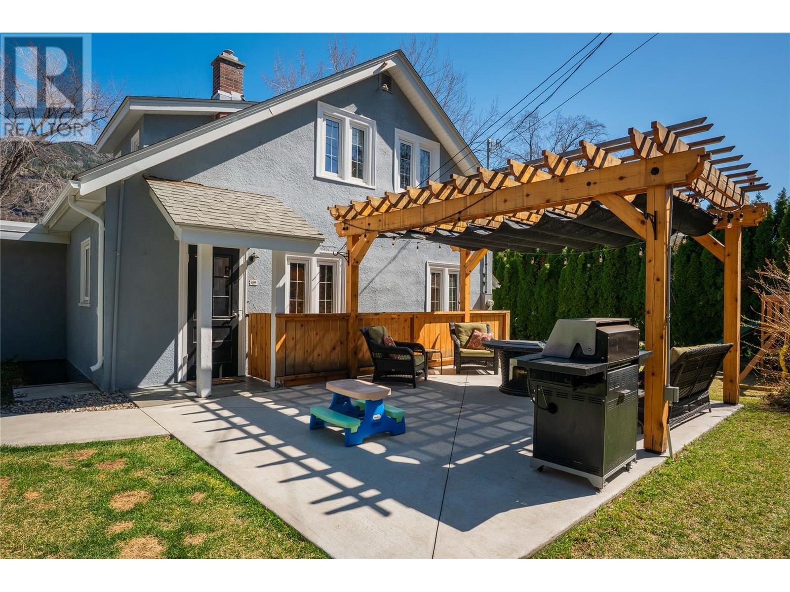 309 RITCHIE Avenue, Trail