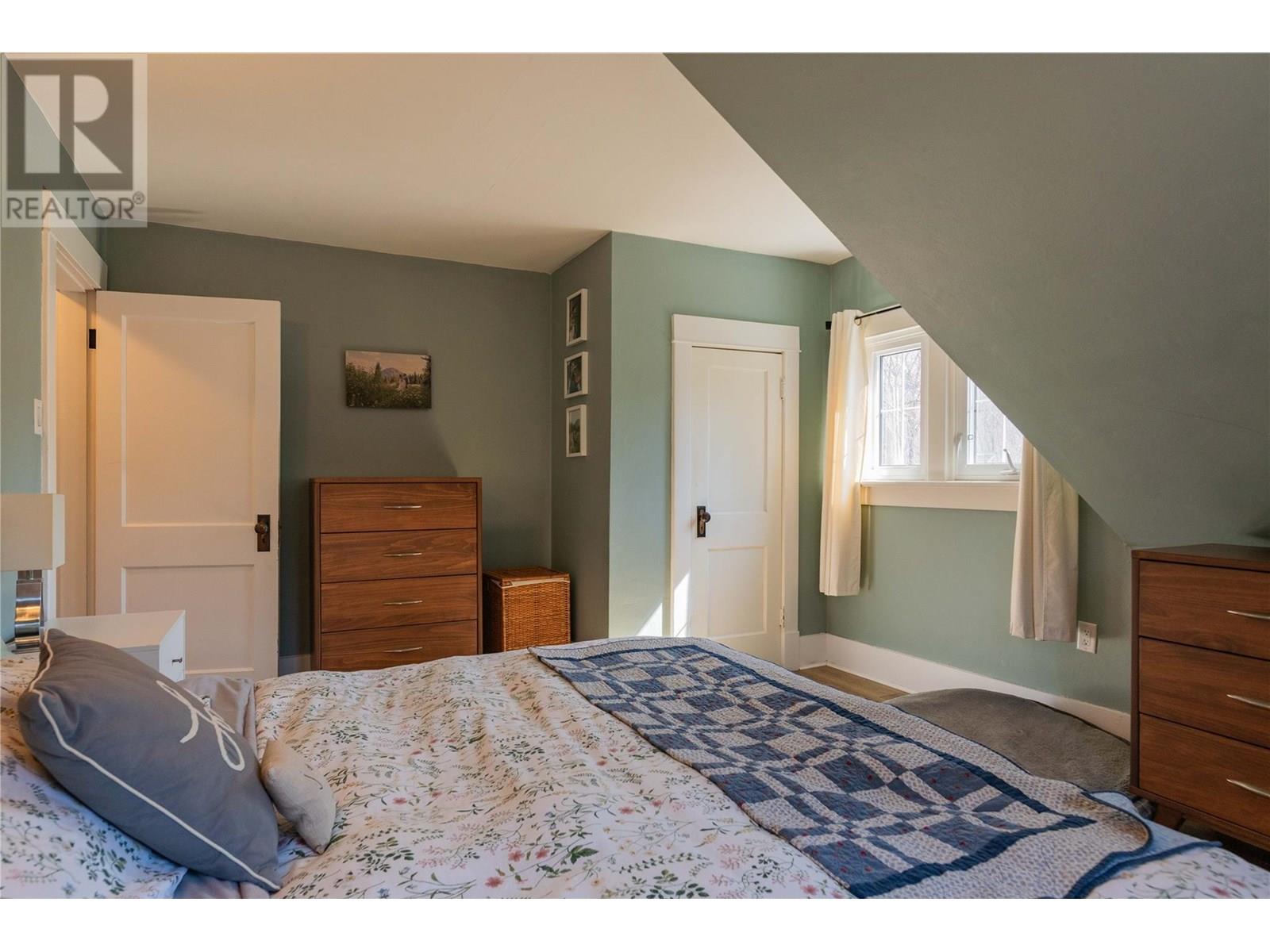 309 RITCHIE Avenue, Trail