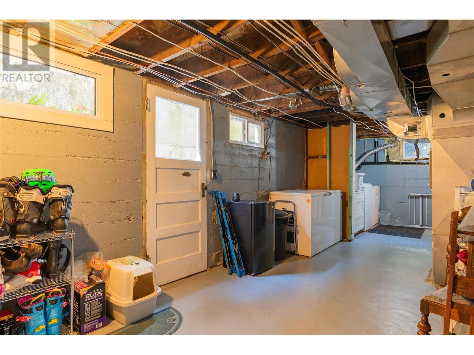309 RITCHIE Avenue, Trail
