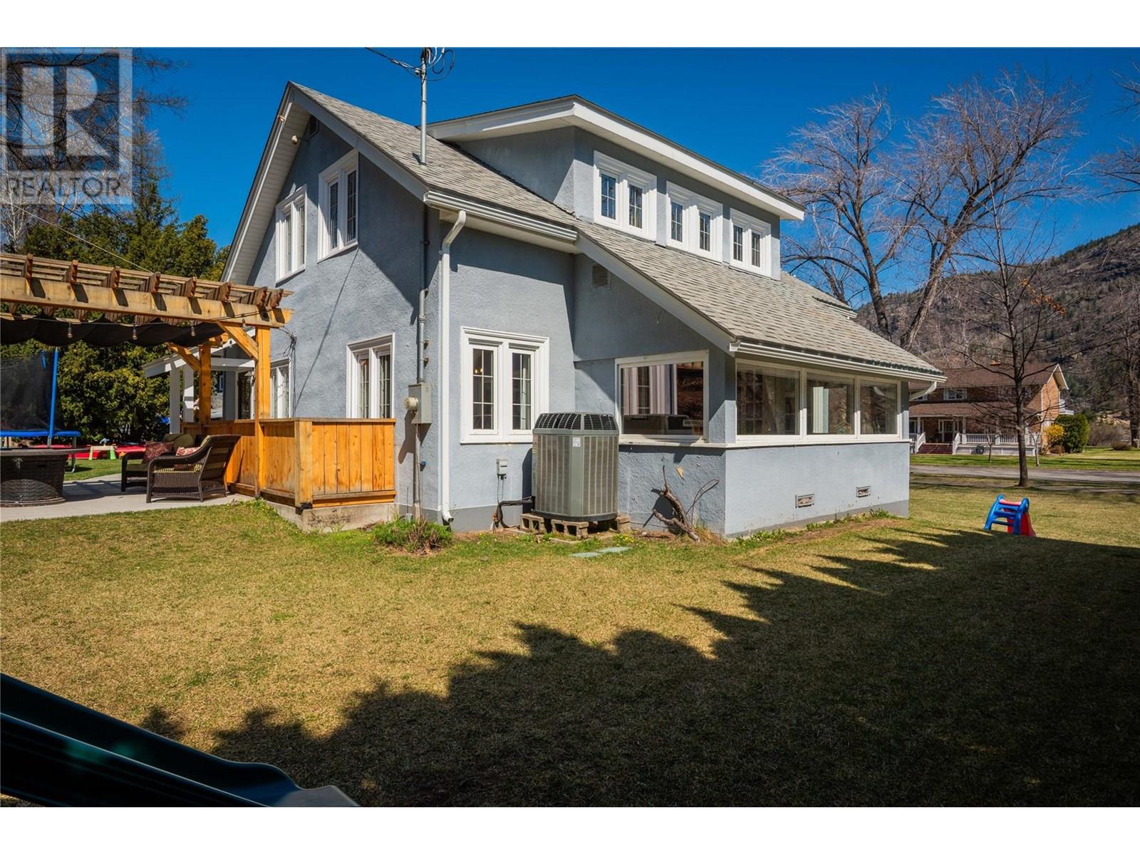 309 RITCHIE Avenue, Trail