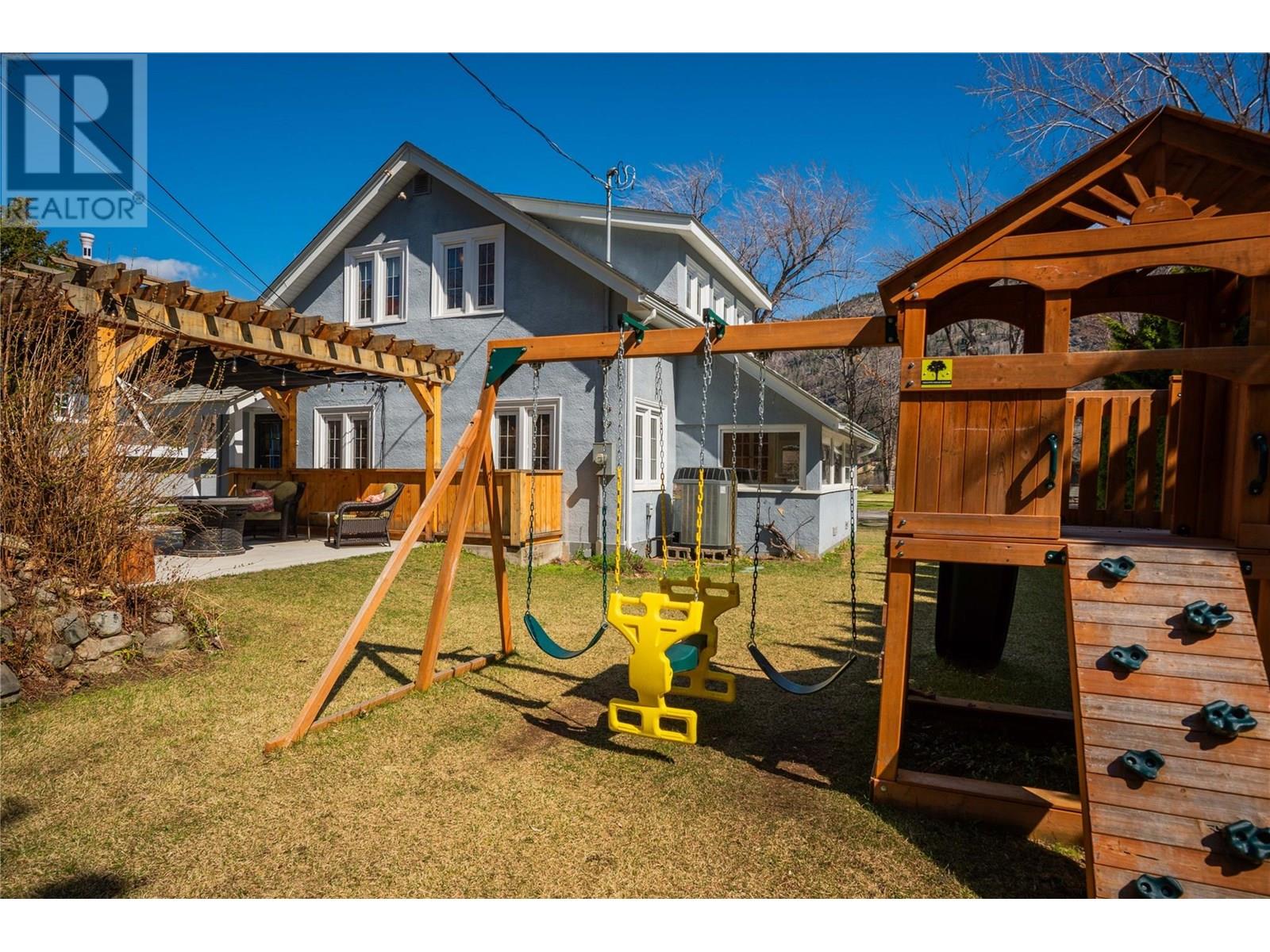 309 RITCHIE Avenue, Trail