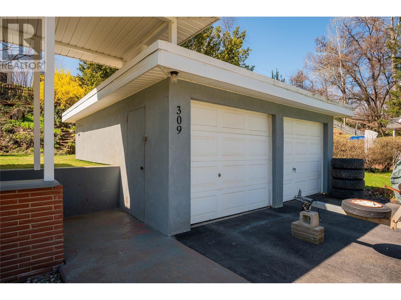 309 RITCHIE Avenue, Trail