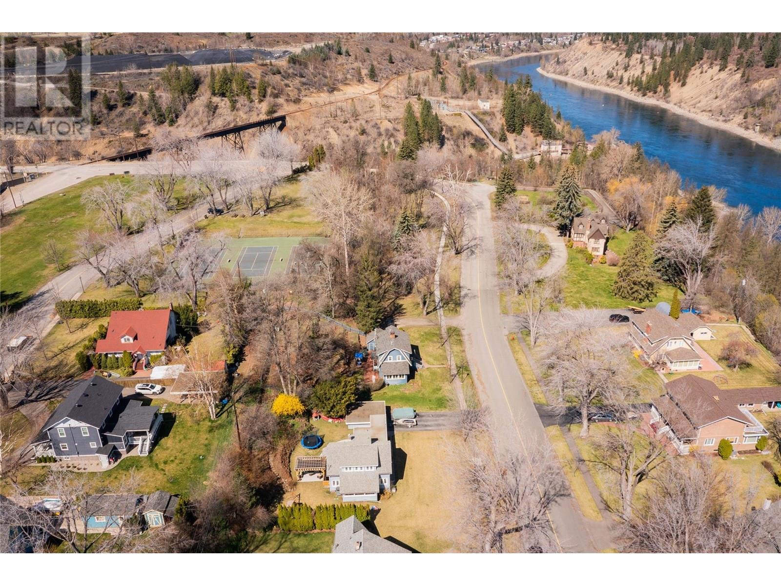 309 RITCHIE Avenue, Trail