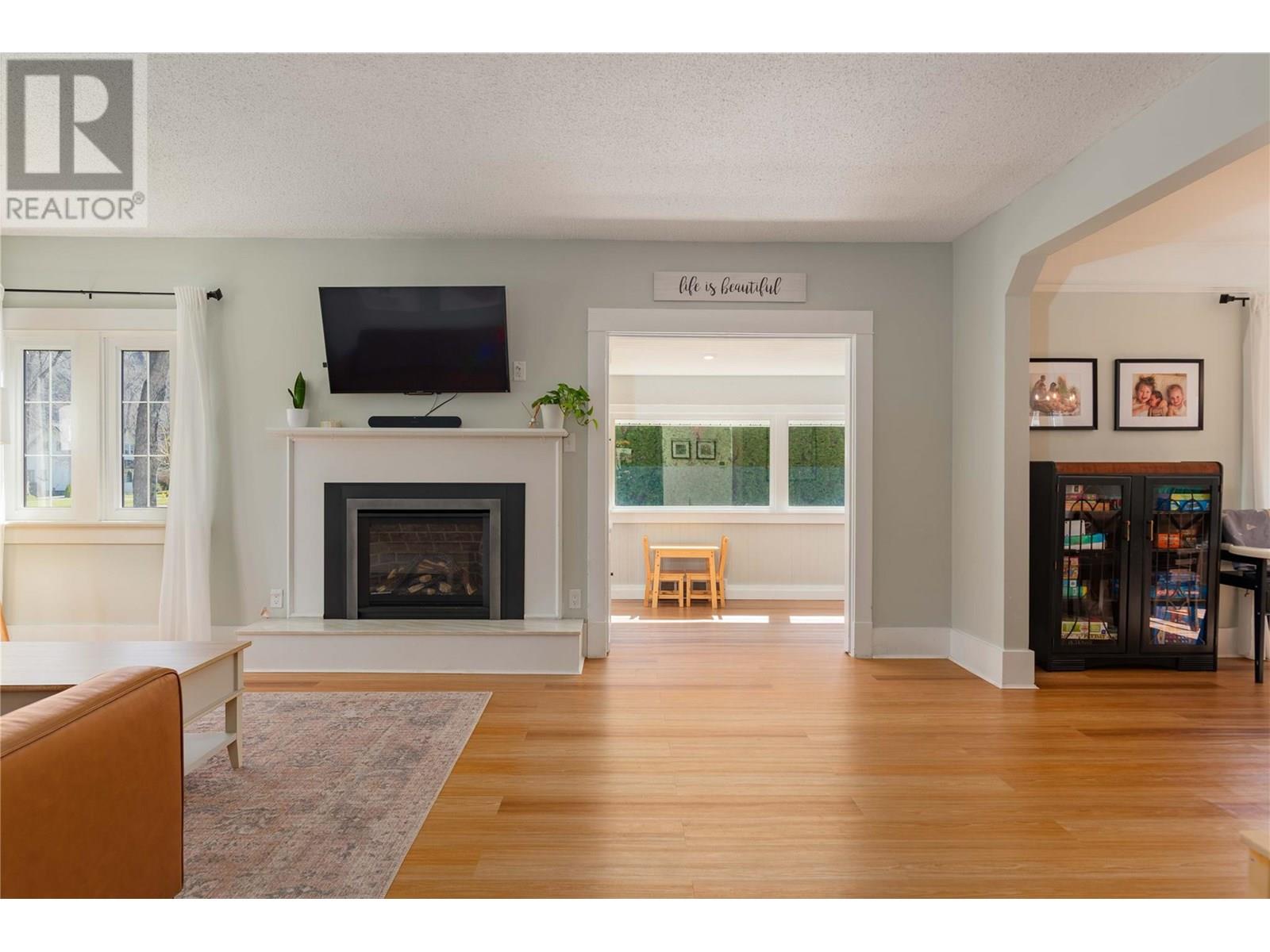 309 RITCHIE Avenue, Trail