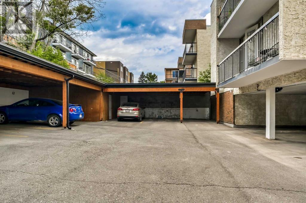 Single Family House for Sale in   B Street SW Bankview Calgary 