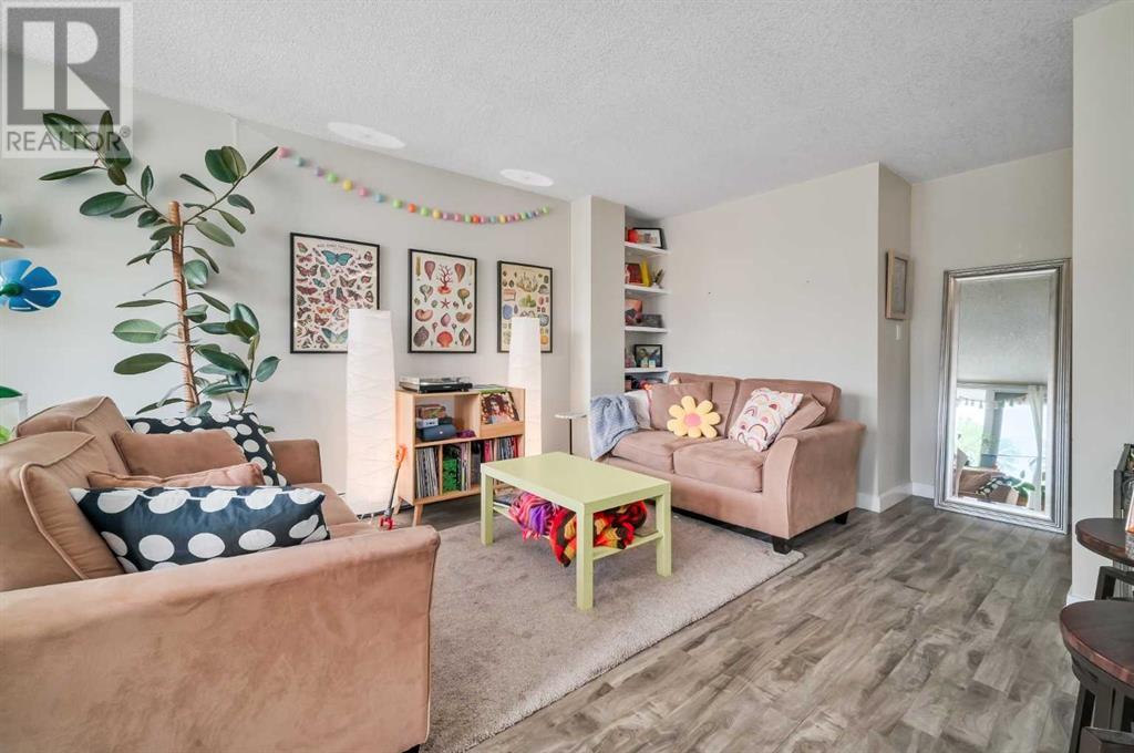 Single Family House for Sale in   B Street SW Bankview Calgary 