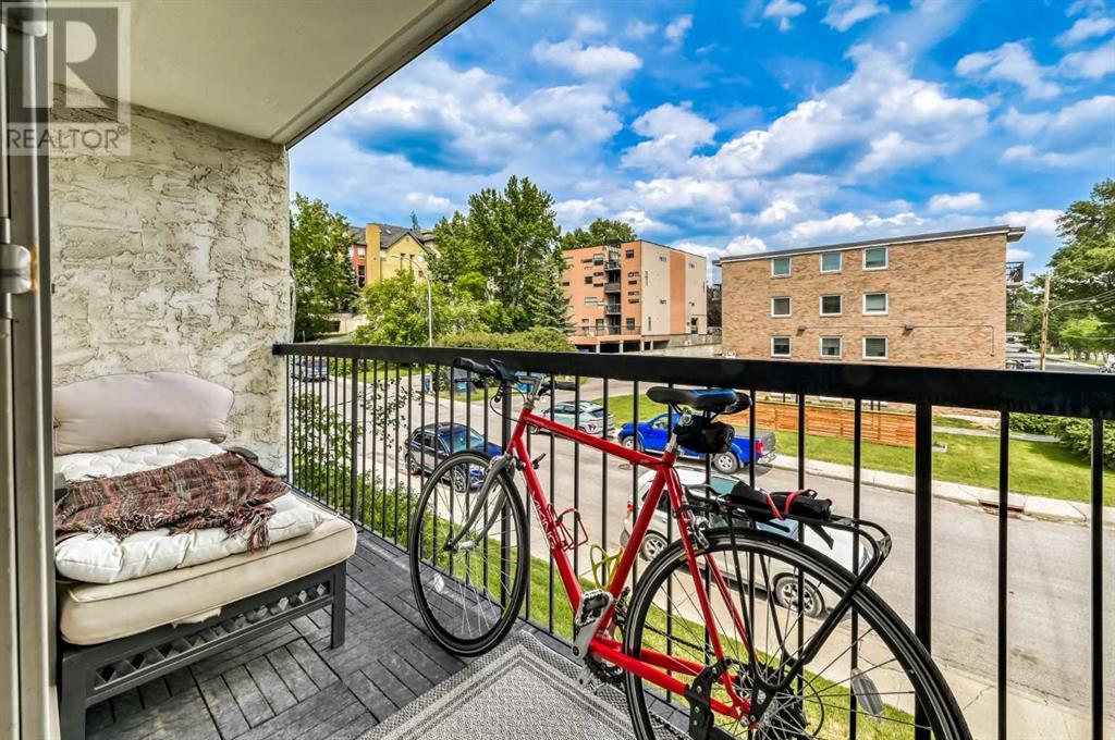 Single Family House for Sale in   B Street SW Bankview Calgary 
