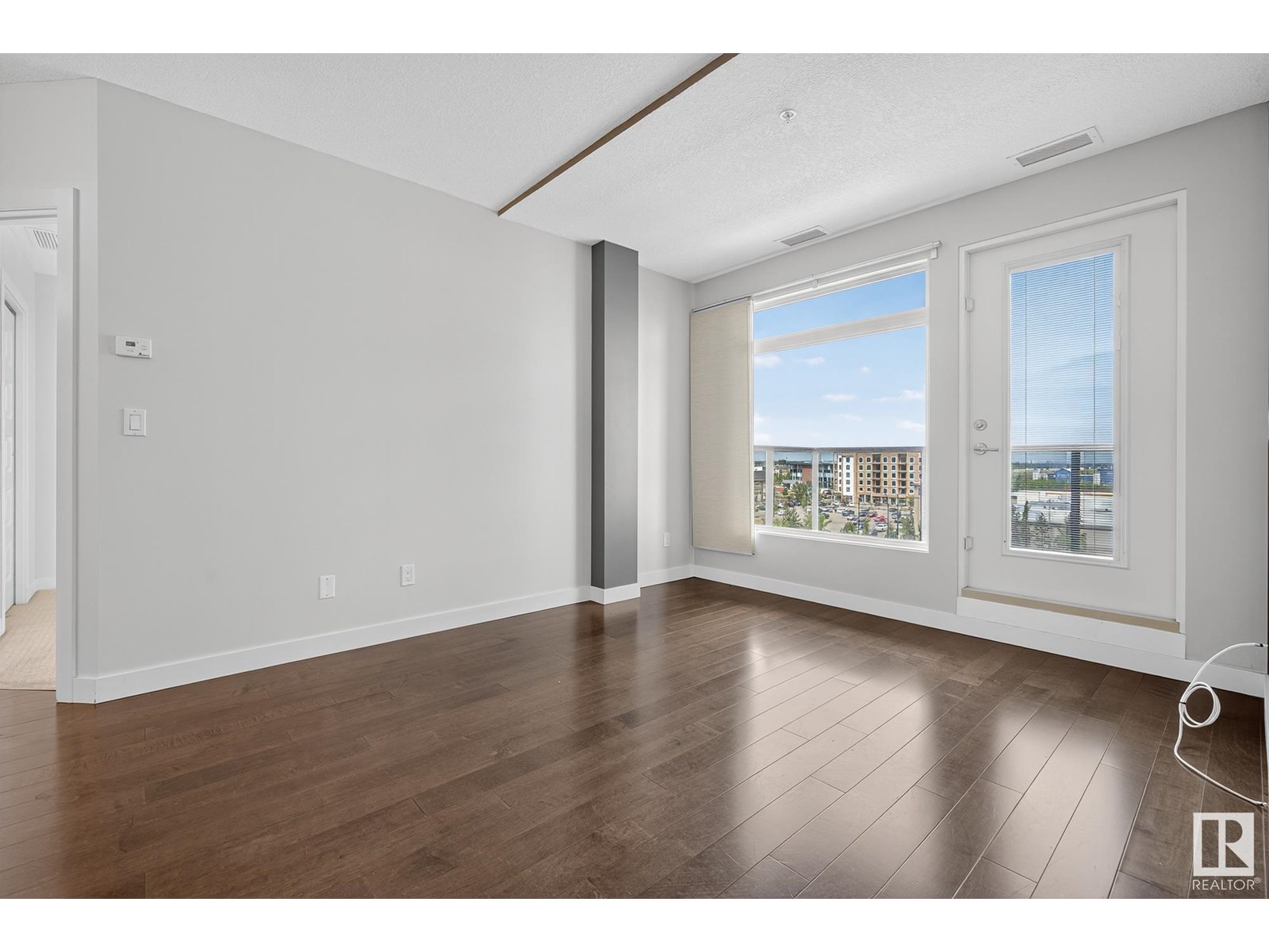 Photo 12 of 613 5151 Windermere Bv Sw, Edmonton AB