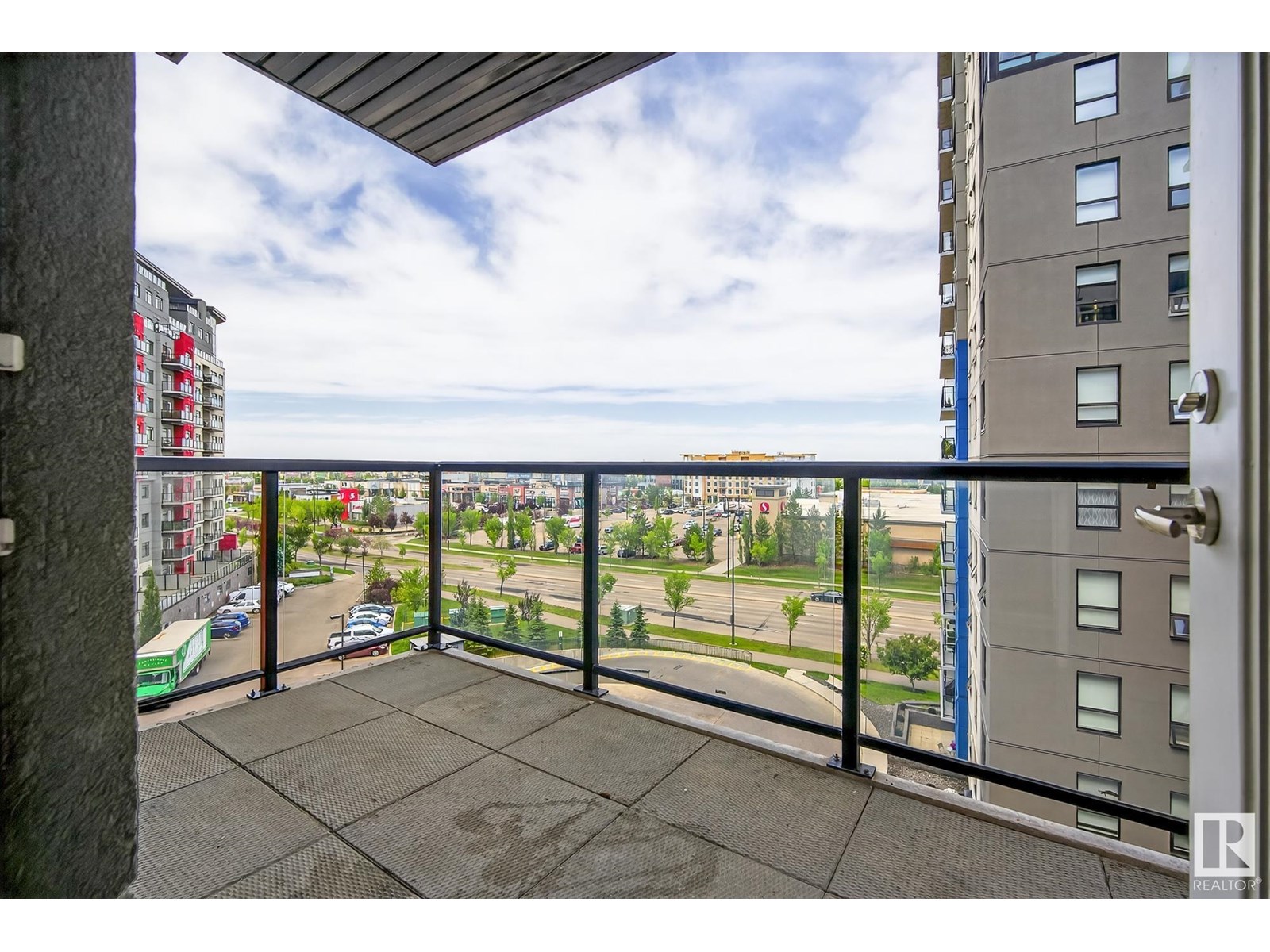 Photo 14 of 613 5151 Windermere Bv Sw, Edmonton AB