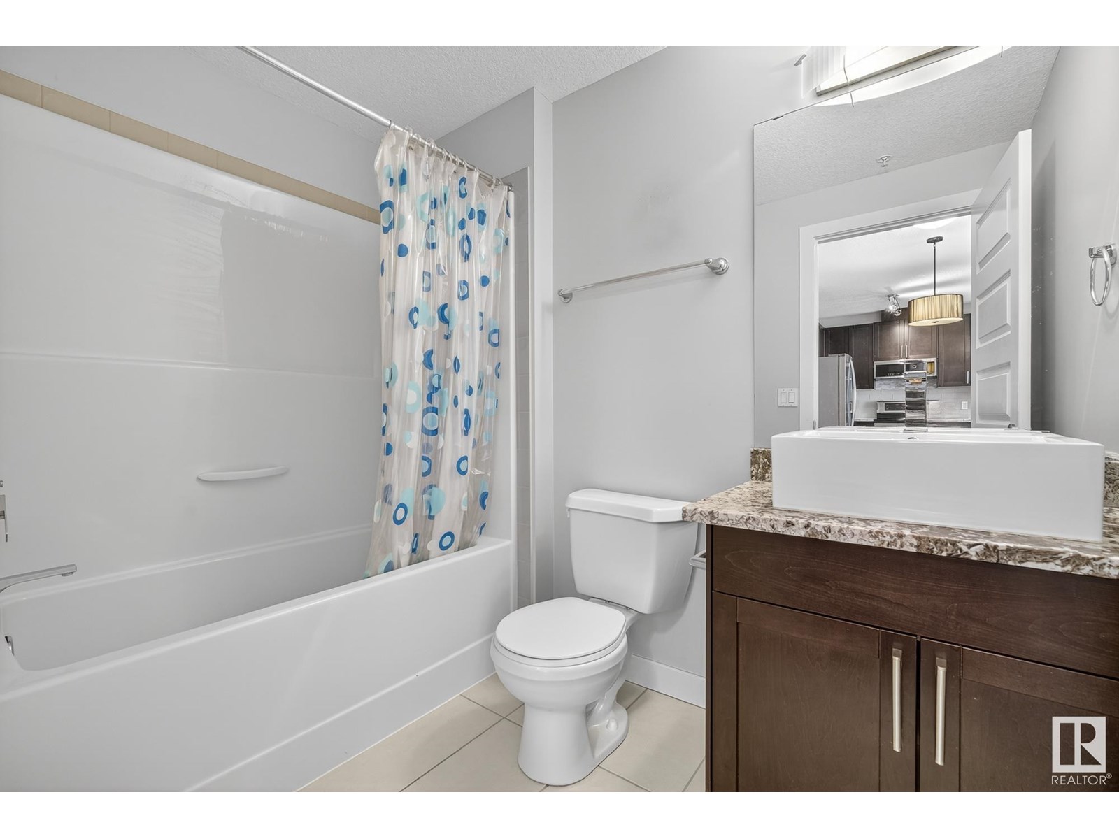 Photo 15 of 613 5151 Windermere Bv Sw, Edmonton AB