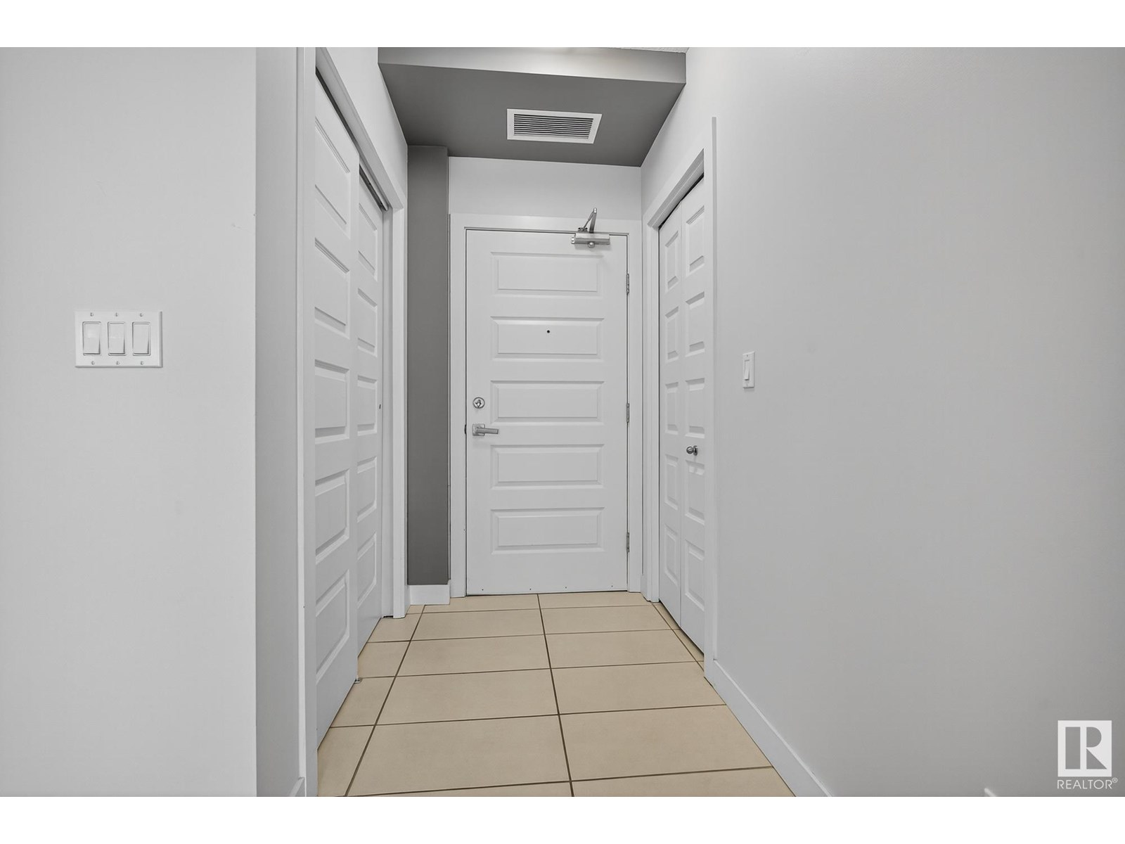 Photo 23 of 613 5151 Windermere Bv Sw, Edmonton AB