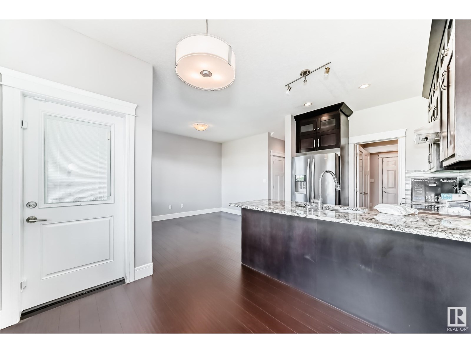 Photo 15 of 8579 Cushing Pl Sw, Edmonton AB