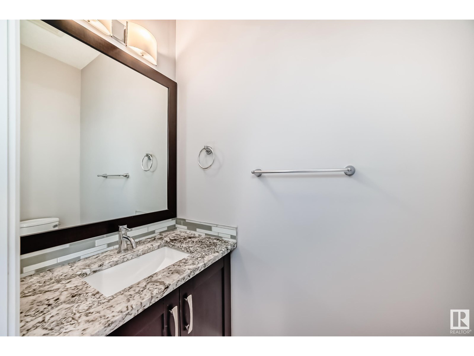 Photo 17 of 8579 Cushing Pl Sw, Edmonton AB