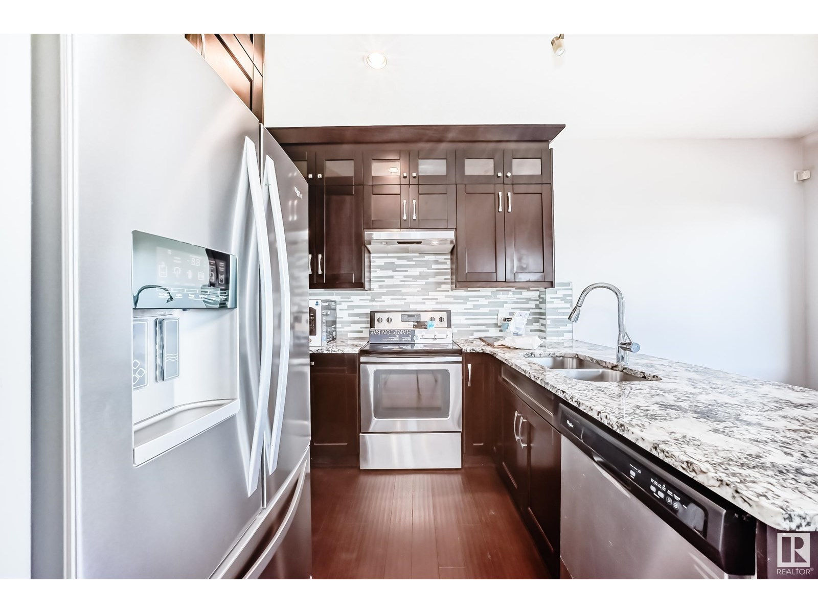 Photo 7 of 8579 Cushing Pl Sw, Edmonton AB