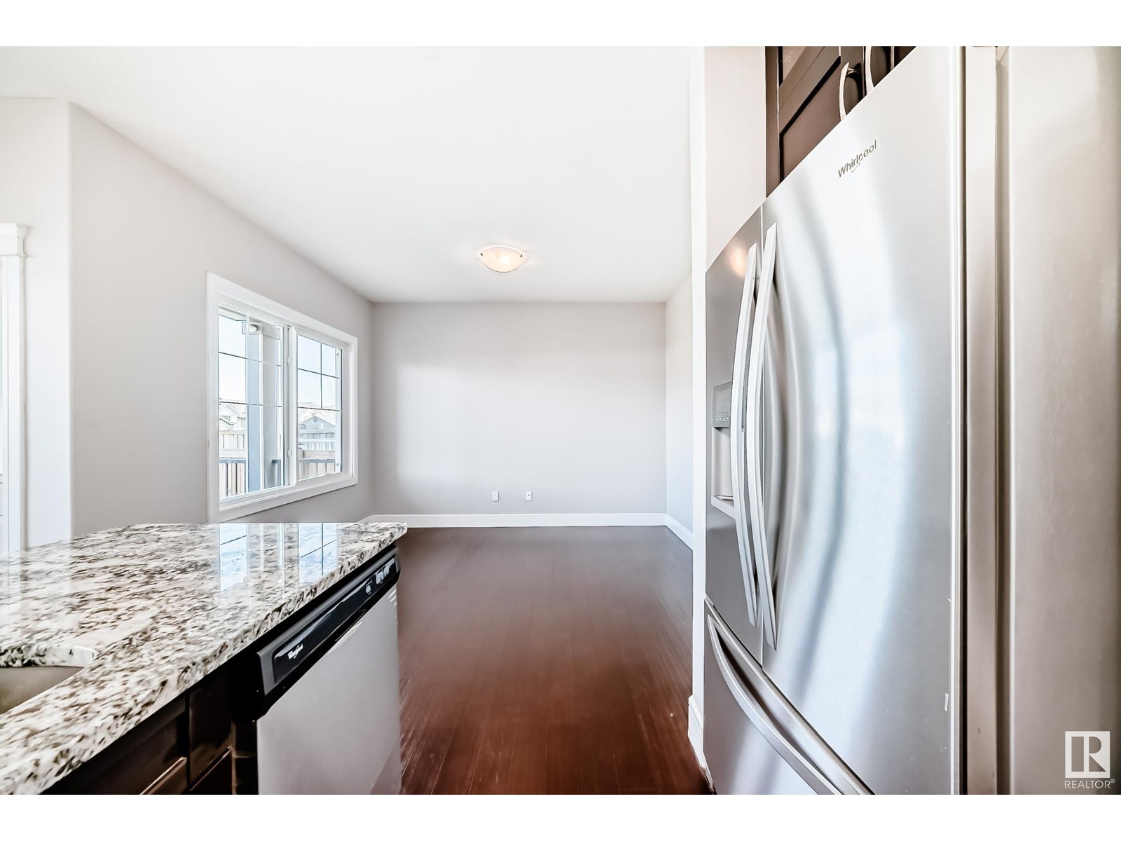 Photo 9 of 8579 Cushing Pl Sw, Edmonton AB