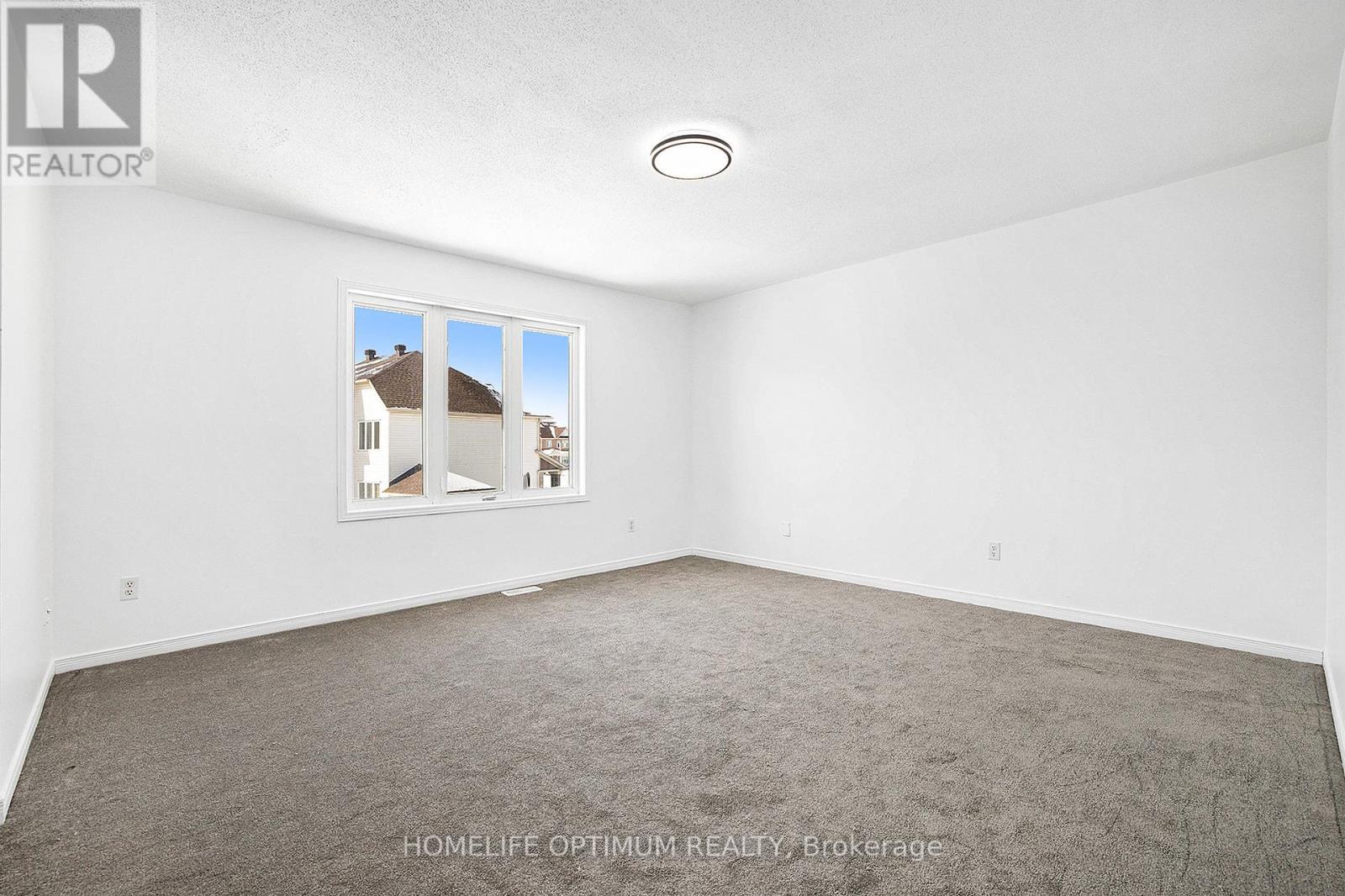 Photo 14 of 863 Taradale Drive, Ottawa ON
