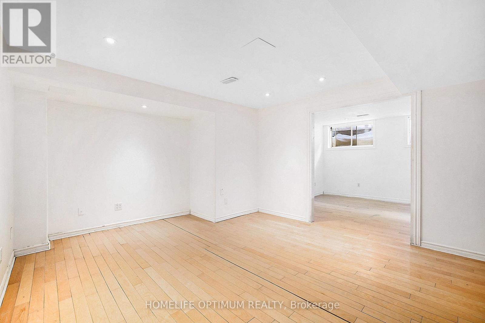 Photo 8 of 863 Taradale Drive, Ottawa ON