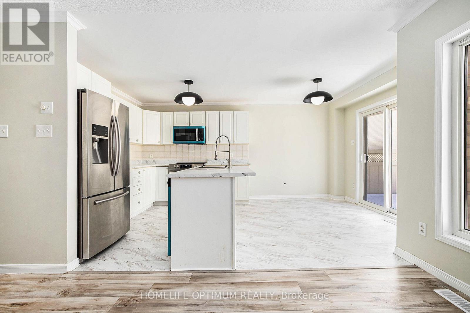 Photo 17 of 863 Taradale Drive, Ottawa ON