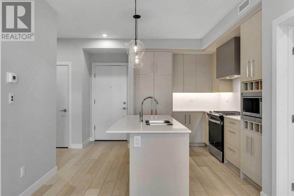 Single Family House for Sale in   broadcast Avenue SW West Springs Calgary 