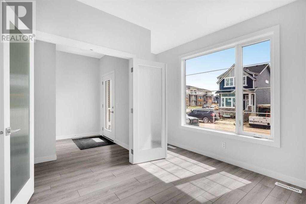 Single Family House for Sale in  Amblefield Avenue NW Moraine Calgary 