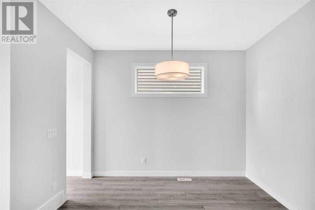 Single Family House for Sale in  Amblefield Avenue NW Moraine Calgary 