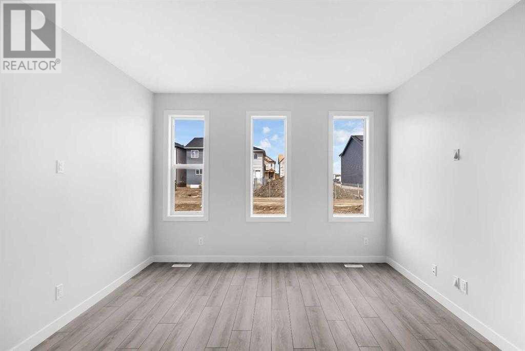 Single Family House for Sale in  Amblefield Avenue NW Moraine Calgary 
