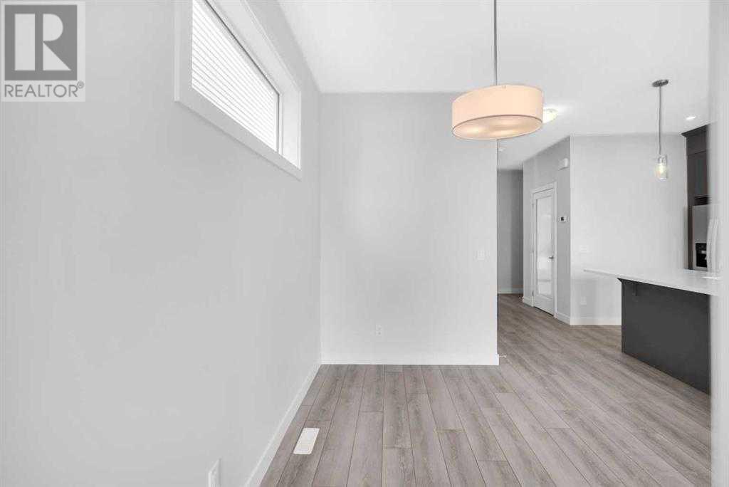 Single Family House for Sale in  Amblefield Avenue NW Moraine Calgary 