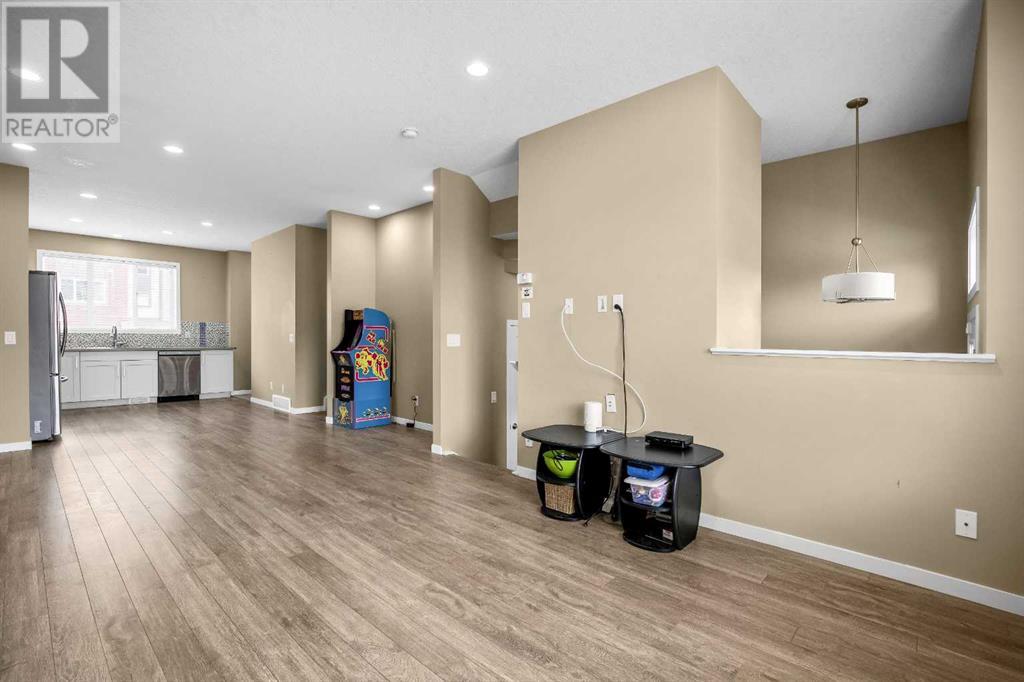 Single Family House for Sale in  Copperpond Rise SE Copperfield Calgary 