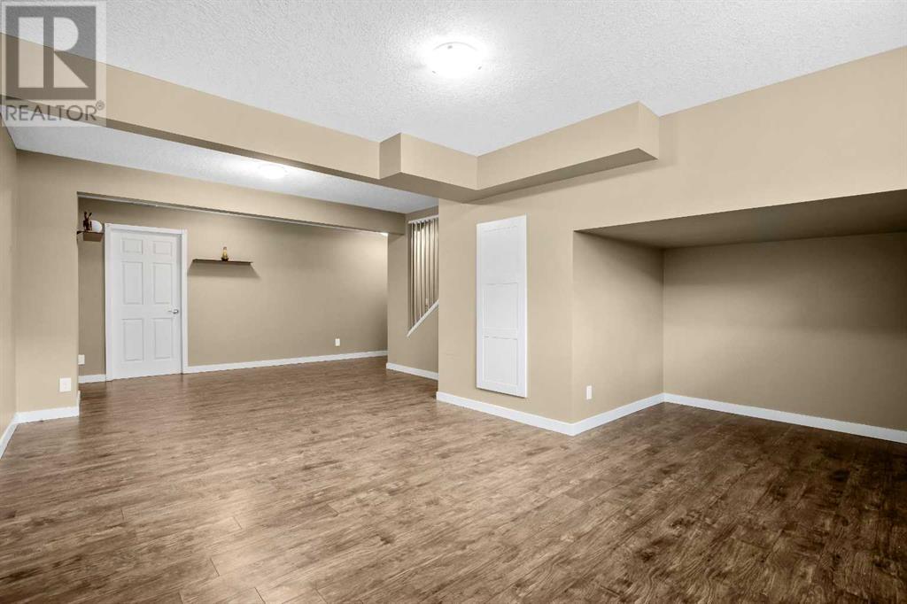 Single Family House for Sale in  Copperpond Rise SE Copperfield Calgary 