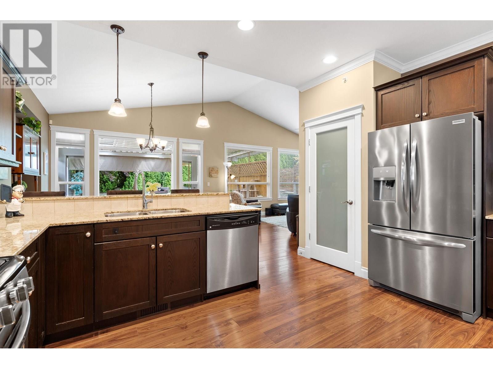 Photo 10 of 23669 133 Avenue, Maple Ridge BC