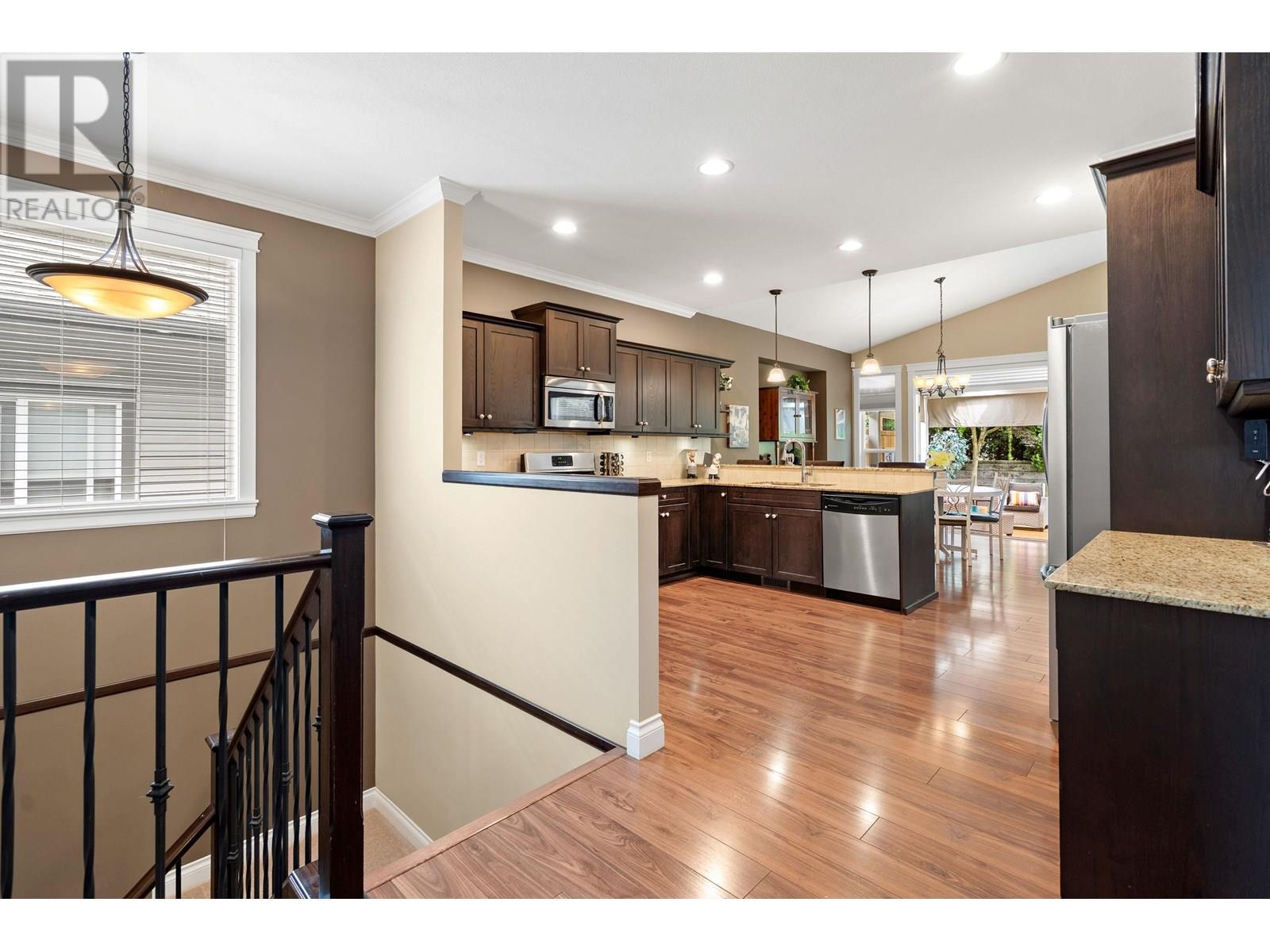 Photo 6 of 23669 133 Avenue, Maple Ridge BC