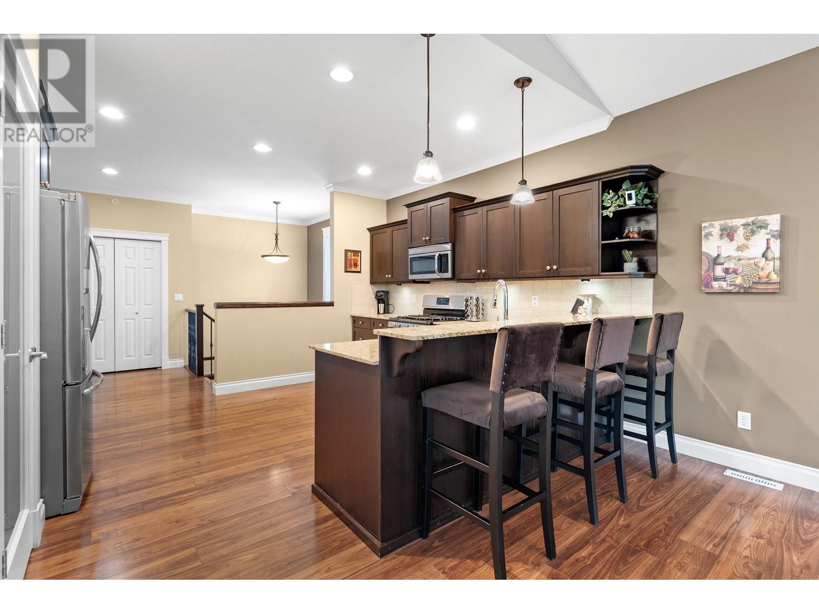 Photo 8 of 23669 133 Avenue, Maple Ridge BC