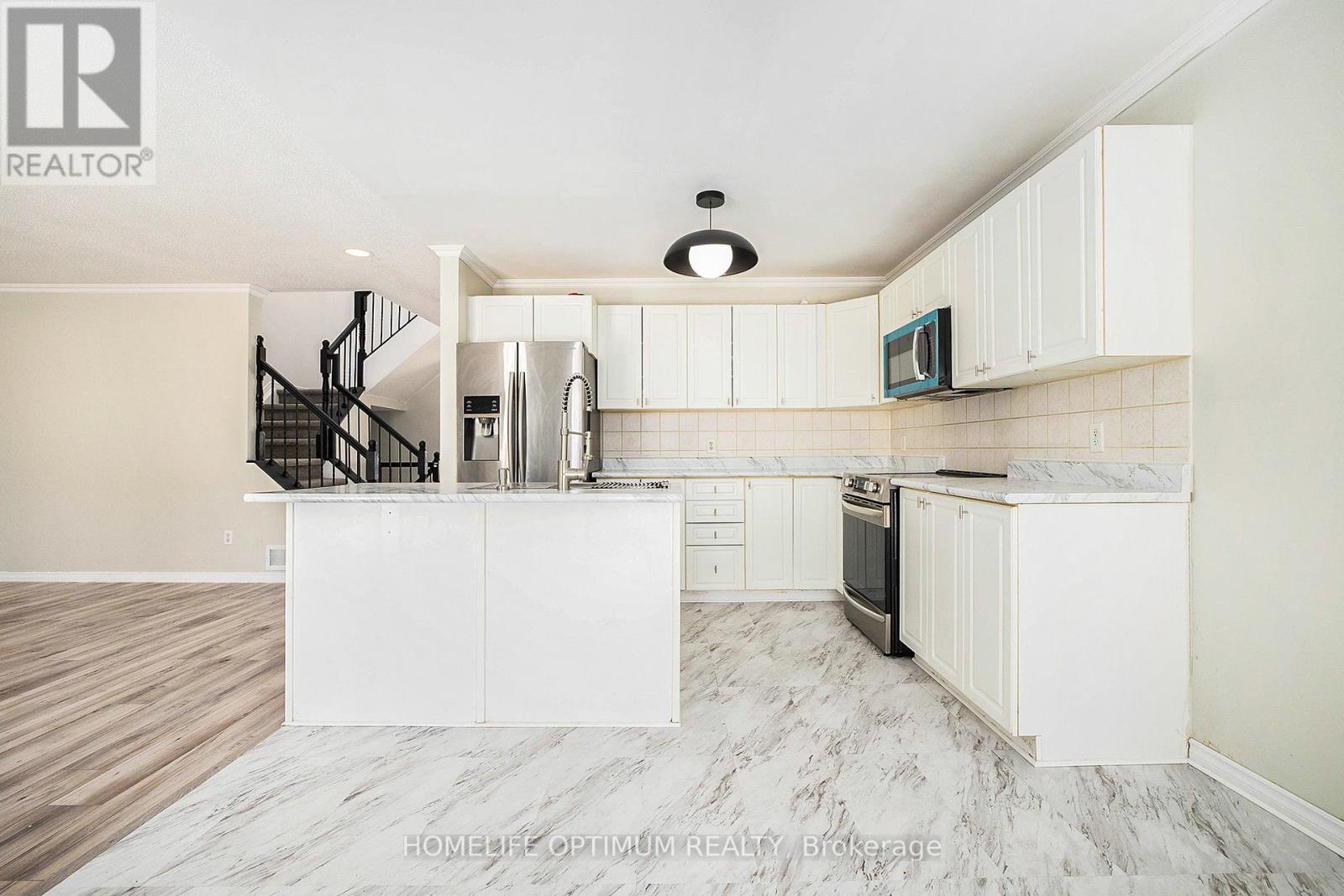 Photo 22 of 863 Taradale Drive, Ottawa ON