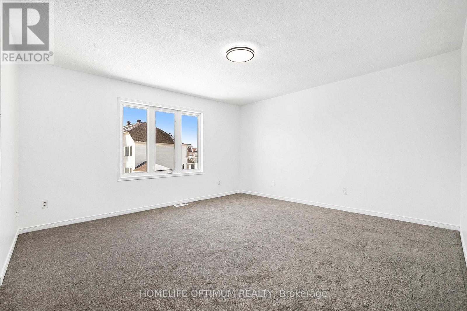 Photo 23 of 863 Taradale Drive, Ottawa ON