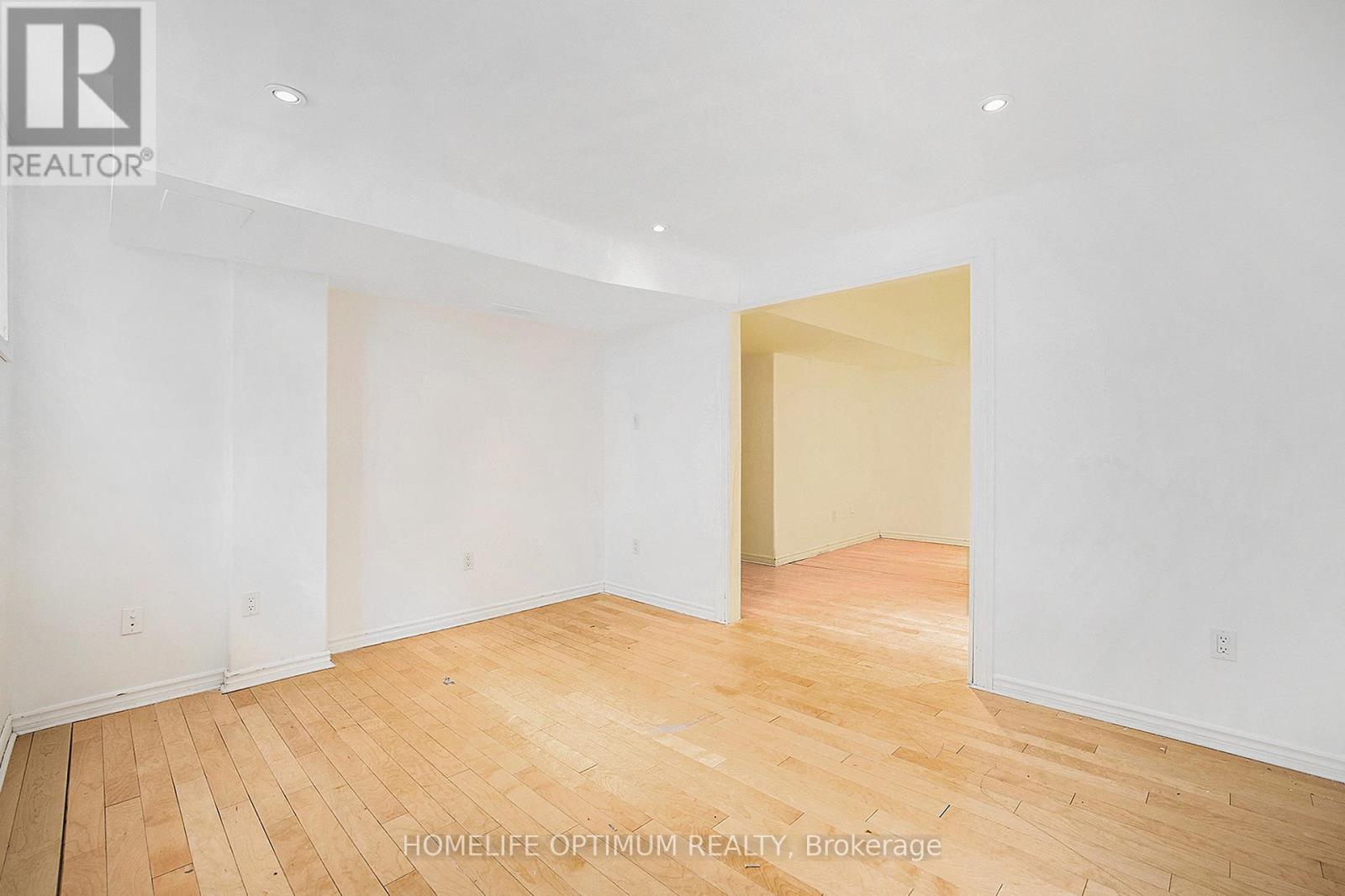 Photo 20 of 863 Taradale Drive, Ottawa ON