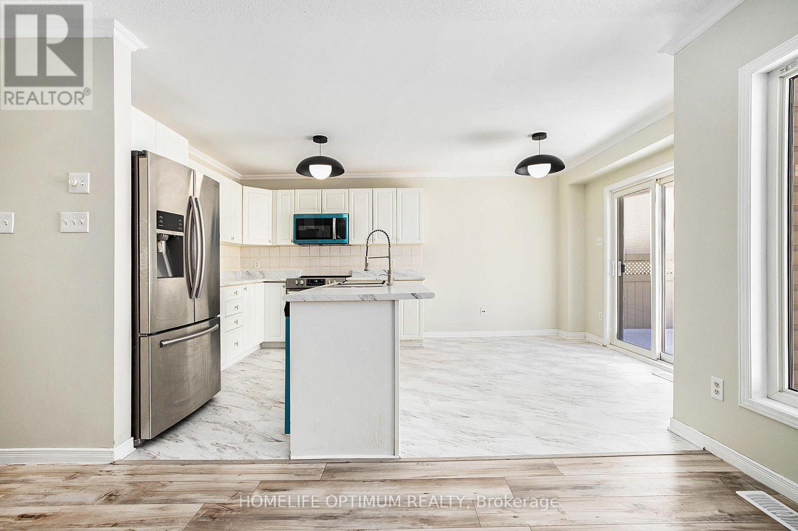 Photo 18 of 863 Taradale Drive, Ottawa ON