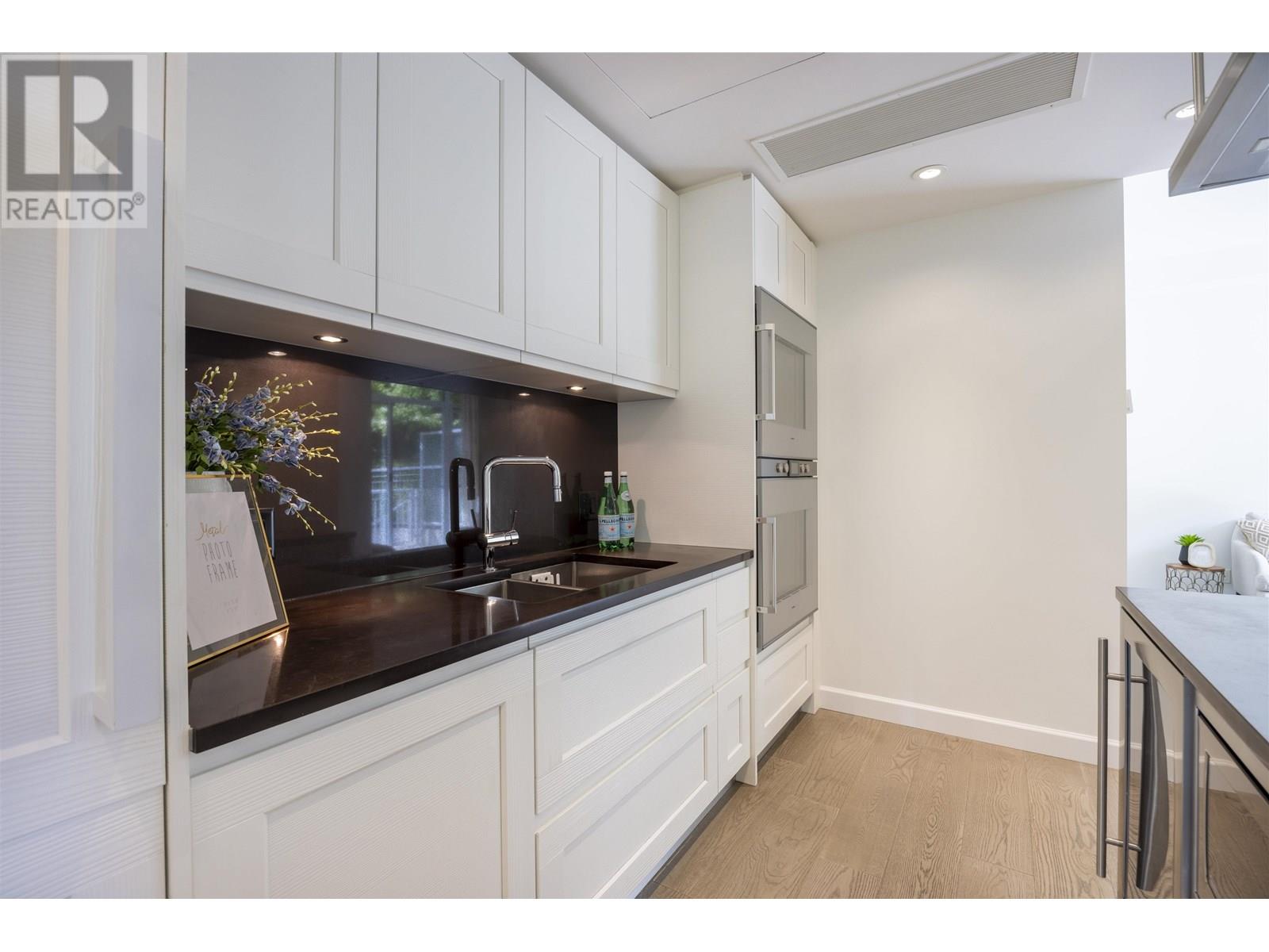 TH3 3355 BINNING ROAD, Vancouver