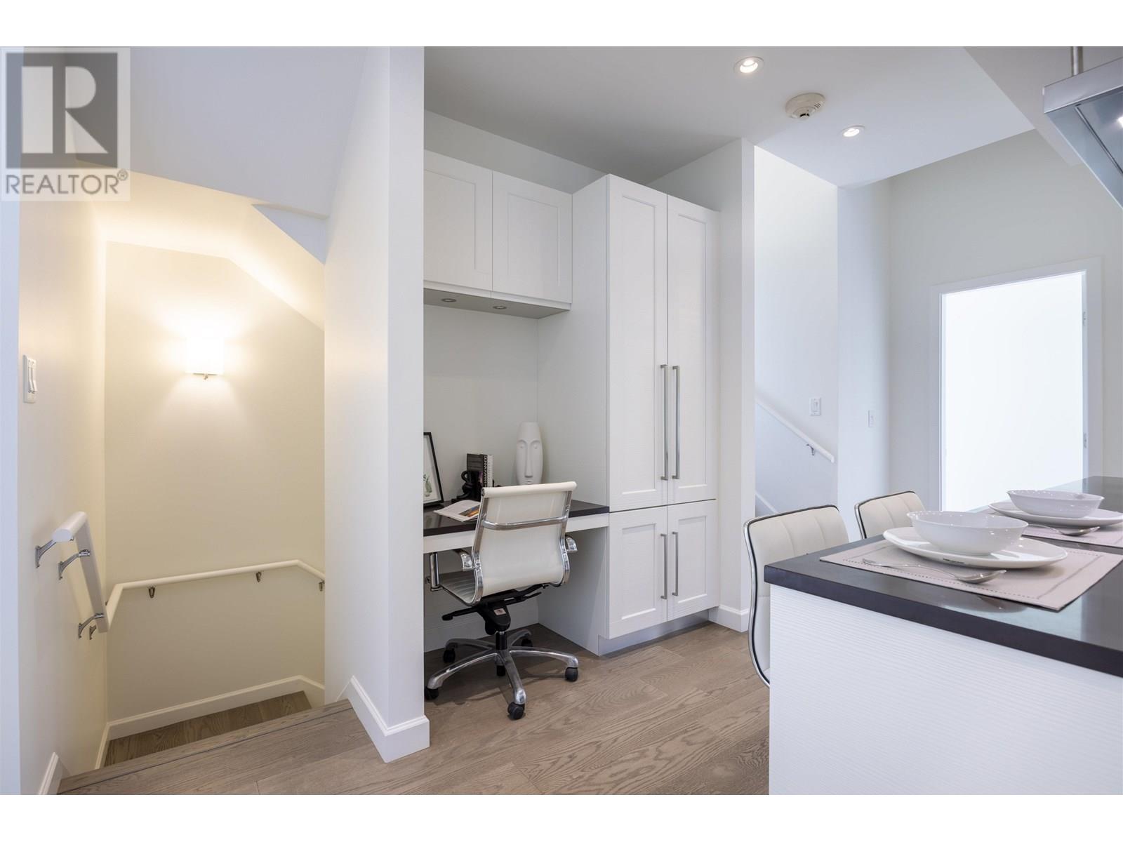 TH3 3355 BINNING ROAD, Vancouver