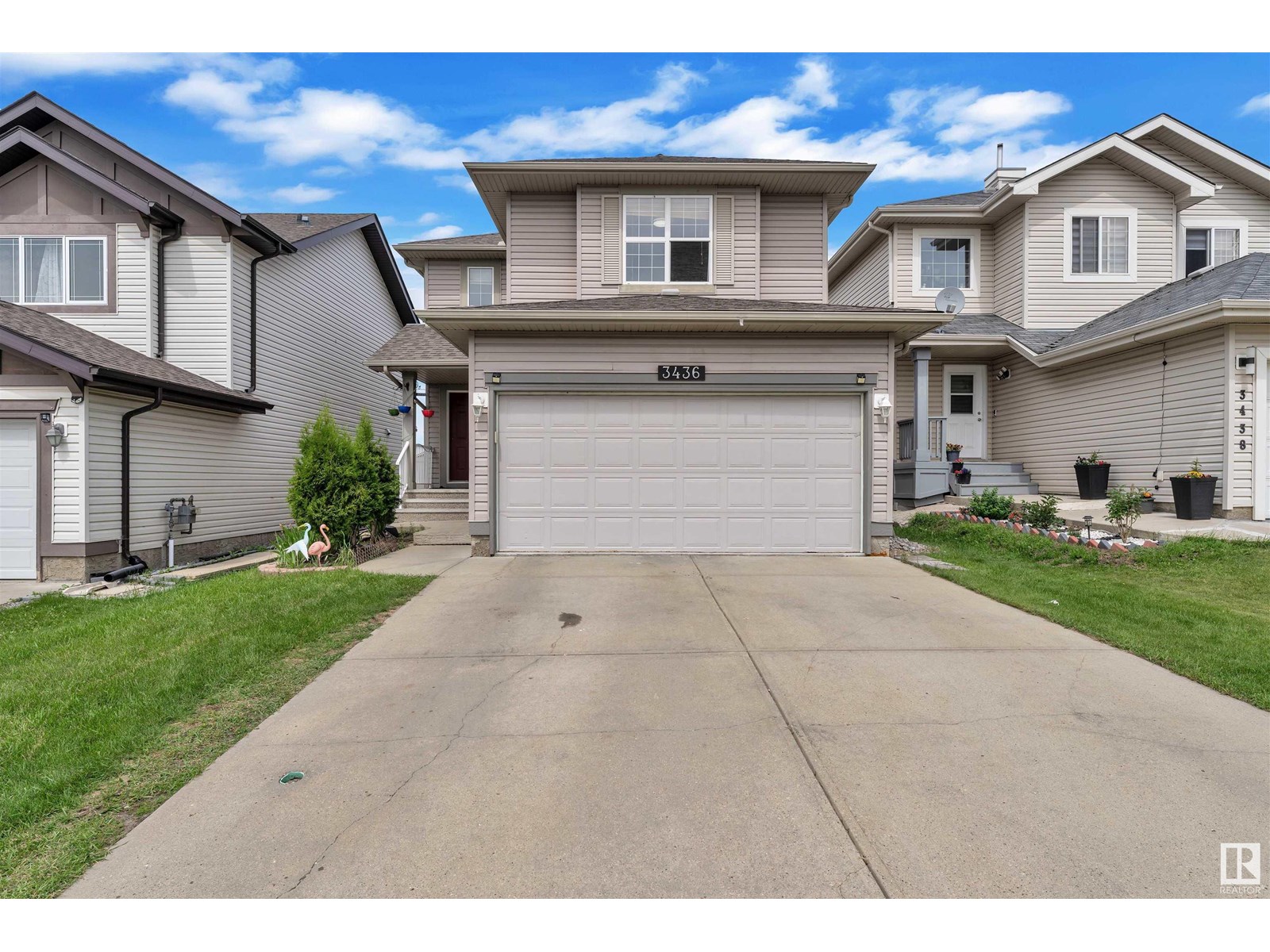 Photo 1 of 3436 28 St Nw, Edmonton AB