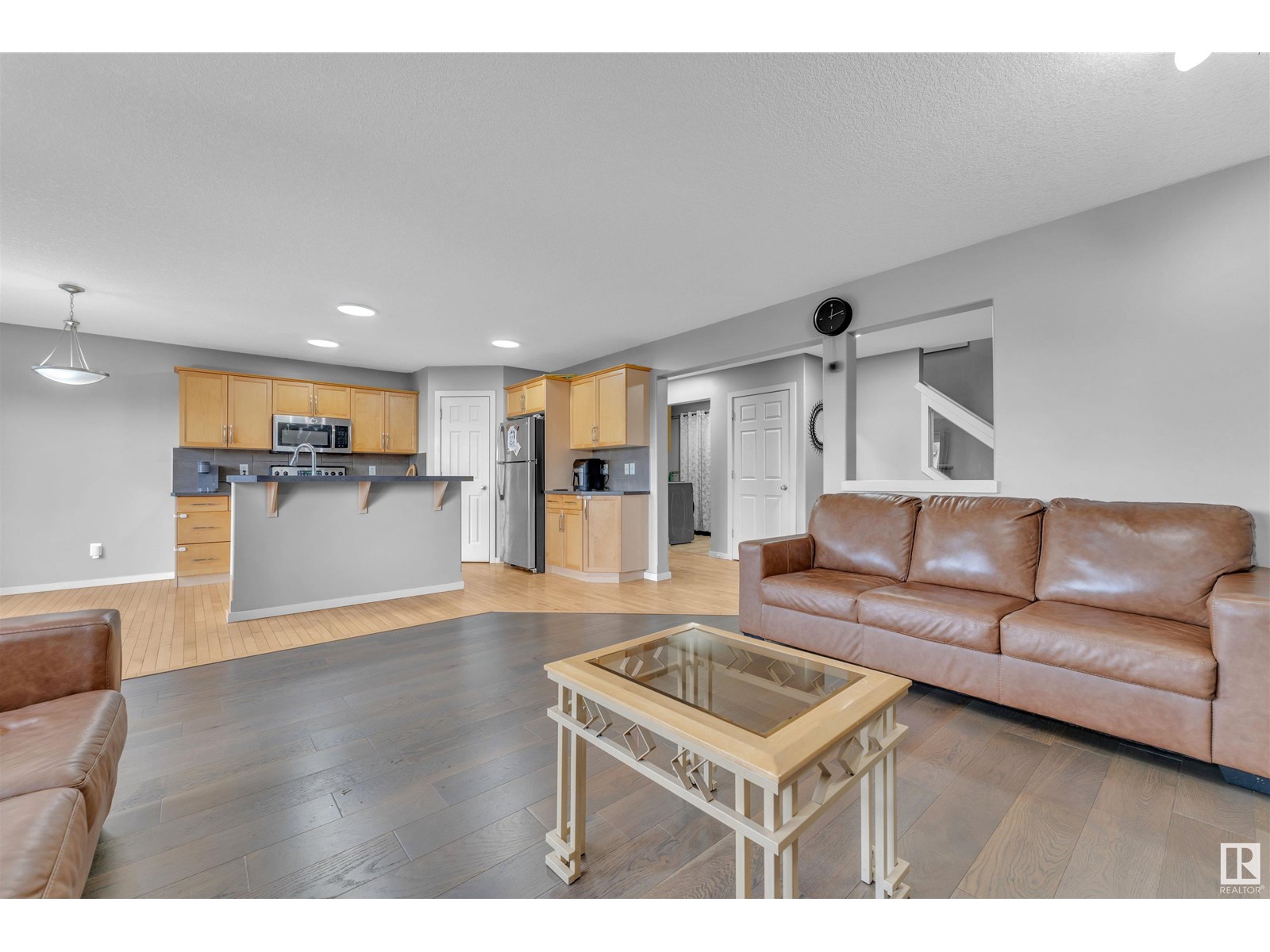 Photo 18 of 3436 28 St Nw, Edmonton AB