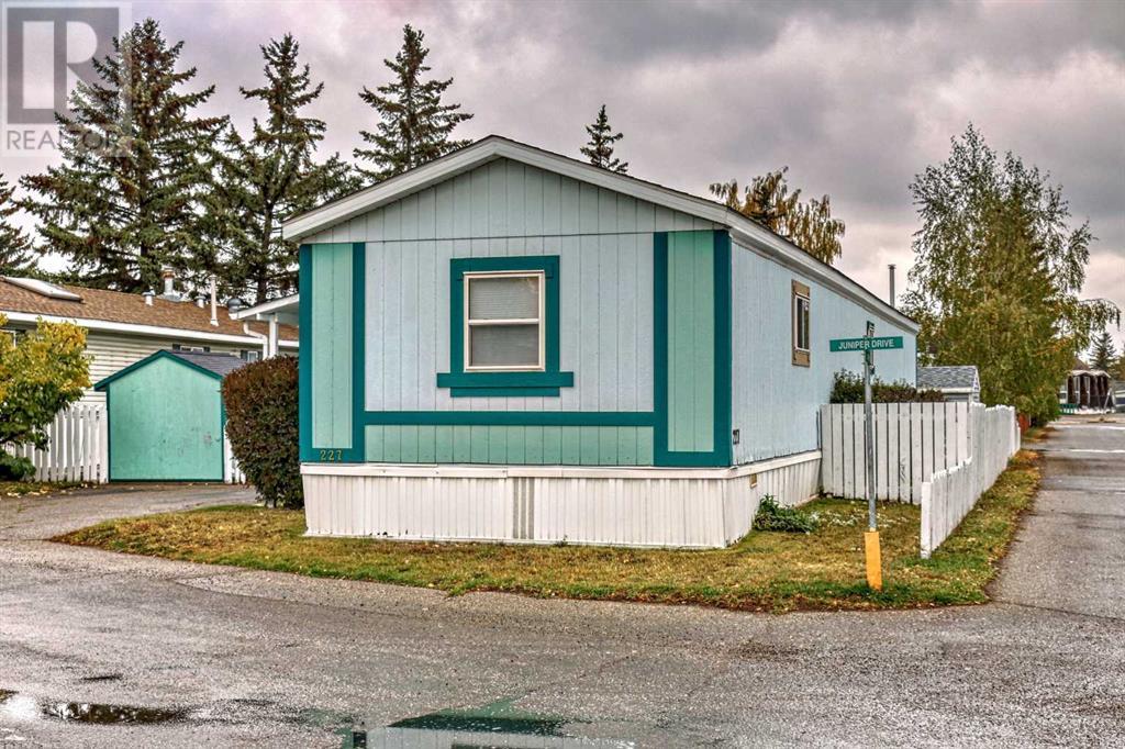 Single Family House Mobile Home for Sale in    Street NW Greenwood/Greenbriar Calgary 