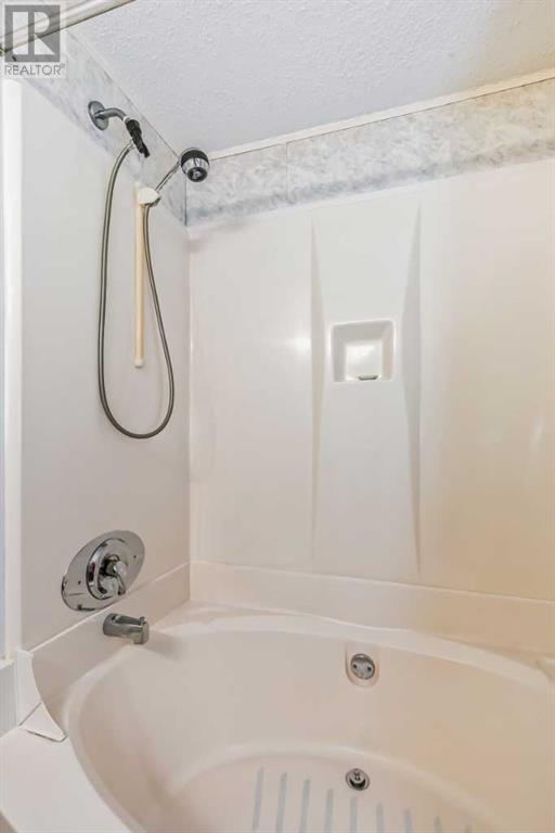 Single Family House Mobile Home for Sale in    Street NW Greenwood/Greenbriar Calgary 