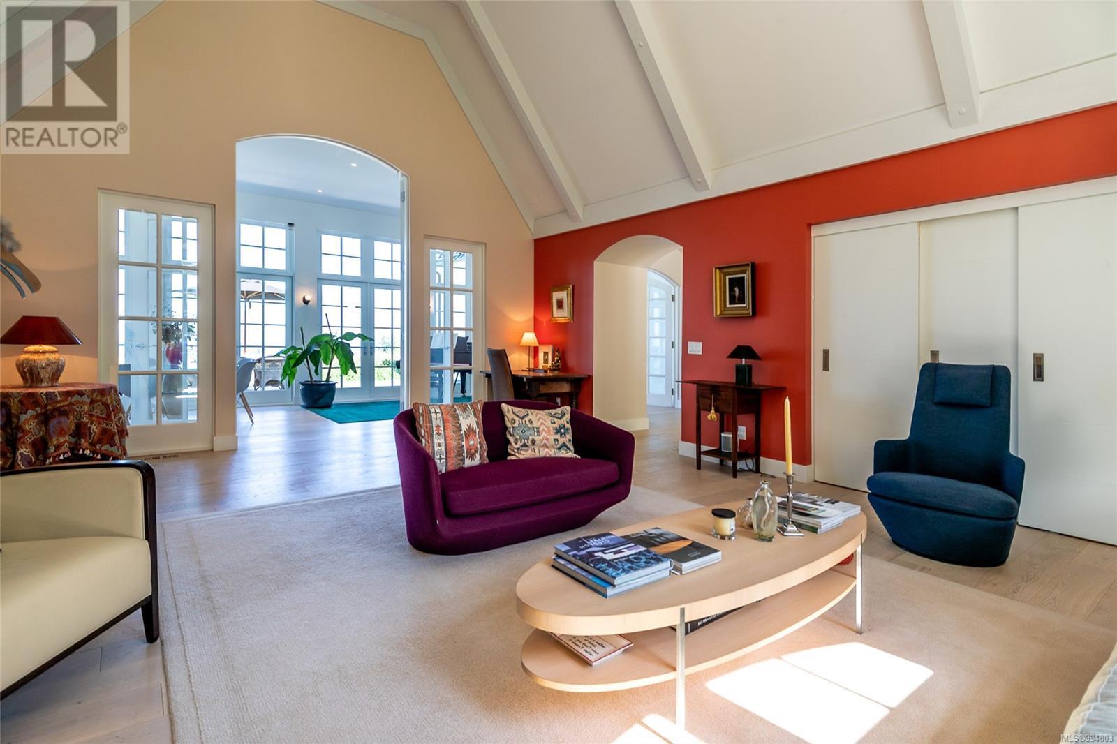  377 Seymour Heights, Salt Spring