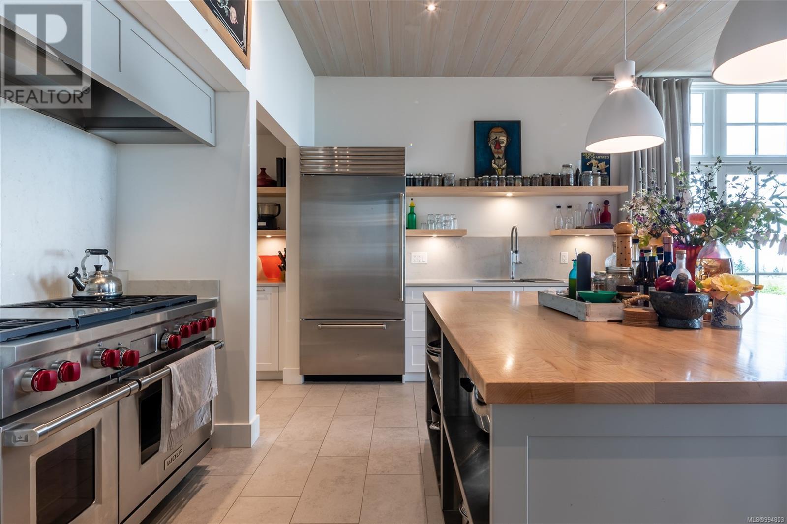  377 Seymour Heights, Salt Spring